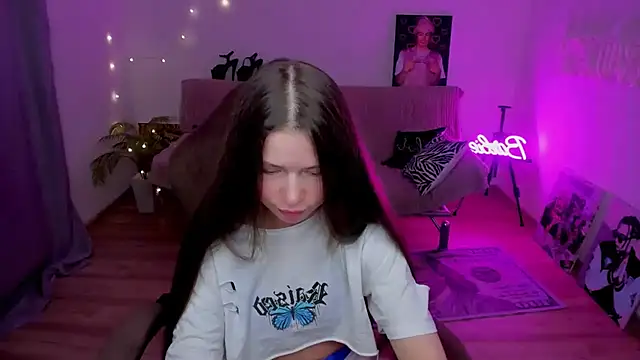 HelloRoxy online show from February 5, 2026, 7:29 pm