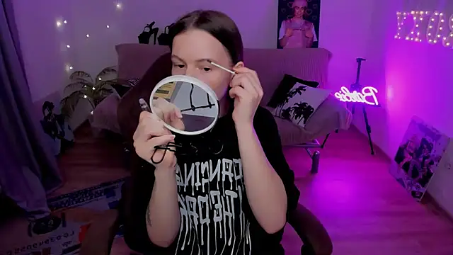 HelloRoxy online show from March 9, 2026, 8:46 pm