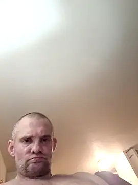 littleChop33 online show from February 13, 2026, 1:23 am