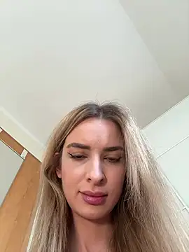 Snapshot of EvieEvans chatting on January 1, 2025, 1:59 pm EvieEvans online show from January 1, 2025, 1:59 pm