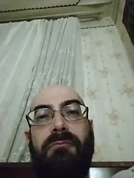 Snapshot of ArsenSavas chatting on May 8, 2026, 9:42 pm ArsenSavas online show from May 8, 2026, 9:42 pm