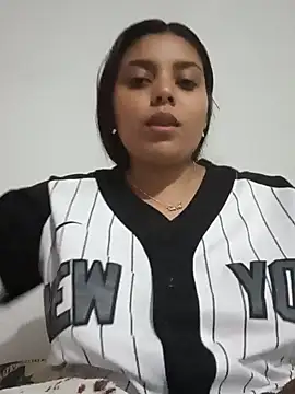 stefanie010 online show from December 19, 2024, 10:10 pm