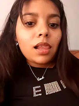 stefanie010 online show from January 12, 2025, 6:27 pm