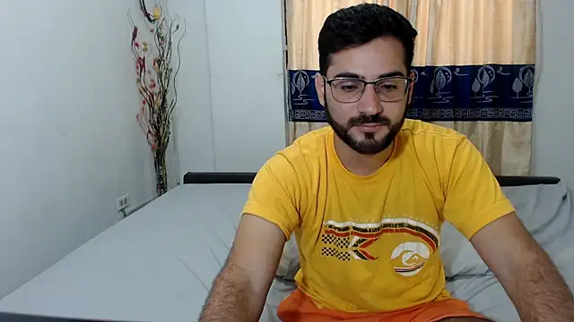 Snapshot of _Araboys_ chatting on August 9, 2026, 8:58 pm Araboys online show from August 9, 2026, 8:58 pm