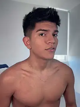 santiago 01 online show from January 18, 2025, 6:53 pm