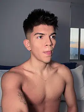 santiago 01 online show from January 22, 2025, 11:10 pm