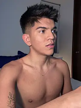 santiago 01 online show from January 25, 2025, 4:02 am