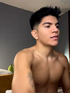 santiago 01 online show from November 11, 2025, 11:49 pm