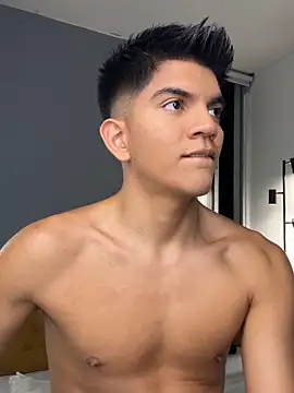 santiago 01 online show from November 23, 2025, 12:32 am