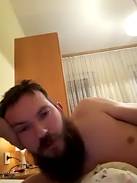 Klinsch online show from November 24, 2025, 9:47 pm