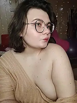 DenisHailey online show from April 9, 2026, 6:24 pm