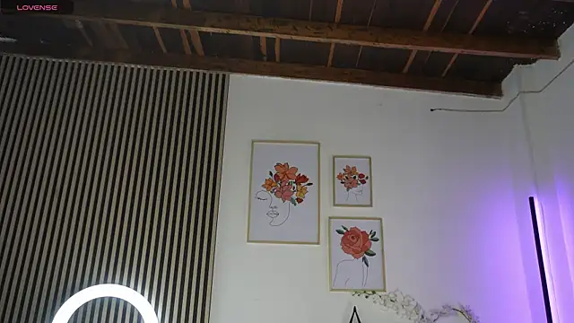 LillyDolls23 online show from October 19, 2025, 1:01 pm