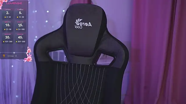 CoralineKeyns online show from March 19, 2025, 8:55 am