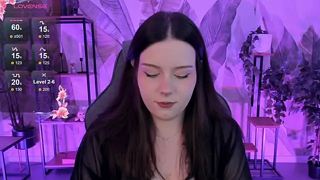 CoralineKeyns online show from September 24, 2025, 5:44 am