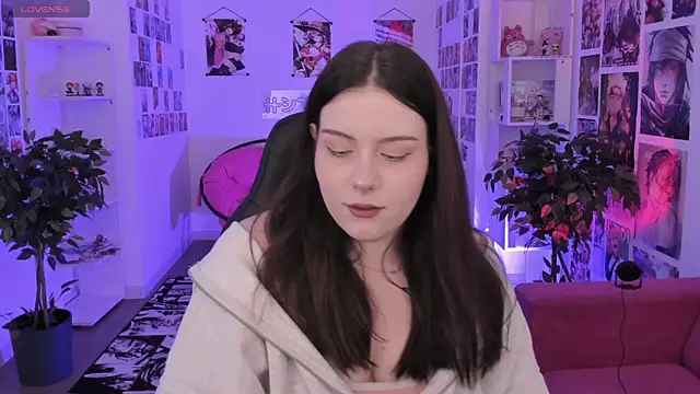 CoralineKeyns online show from October 20, 2025, 6:25 am