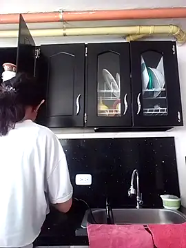 Cameron puppy online show from November 14, 2025, 8:29 pm