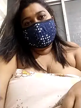 indianlisa5 online show from March 18, 2026, 9:29 pm