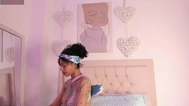 daiana curly online show from February 26, 2025, 12:58 pm