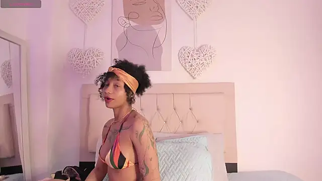 daiana curly online show from February 27, 2025, 9:47 pm