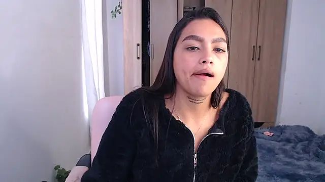 fairylatin222 online show from March 5, 2025, 8:42 pm