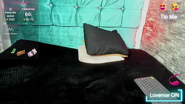 Cloee66 online show from February 10, 2026, 3:05 pm