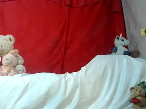 hottieperla online show from February 25, 2025, 10:39 pm