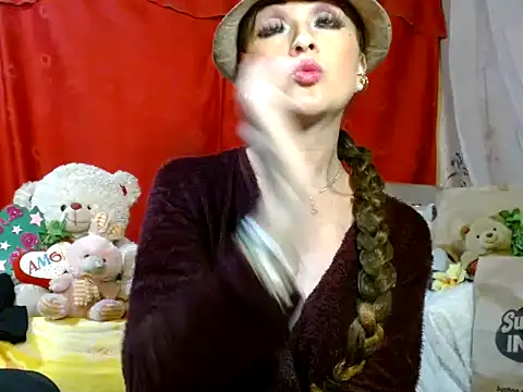 Snapshot of hottieperla chatting on May 14, 2026, 6:15 pm hottieperla online show from May 14, 2026, 6:15 pm