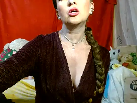 Snapshot of hottieperla chatting on June 7, 2026, 4:00 pm hottieperla online show from June 7, 2026, 4:00 pm