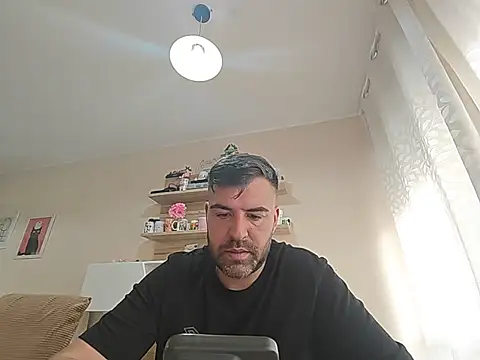 Vicio74xh online show from June 3, 2026, 10:18 am