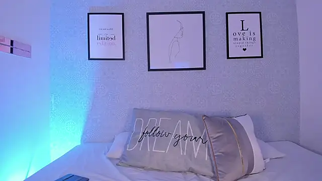 Natasha harper online show from March 12, 2026, 12:00 pm