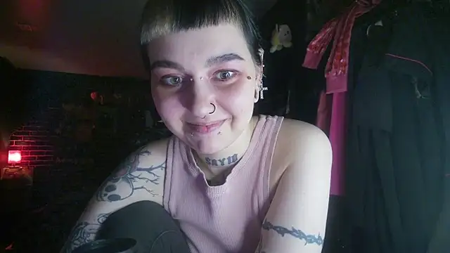 MoorderxDoll online show from January 12, 2025, 6:38 pm