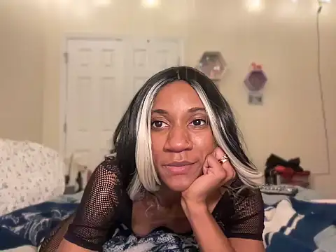 cutiesigh online show from September 29, 2025, 8:02 pm