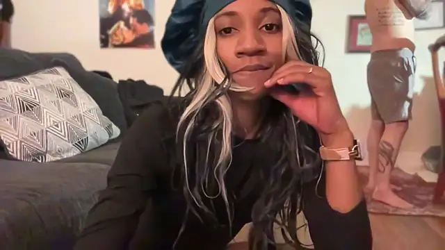 cutiesigh online show from October 8, 2025, 1:03 am