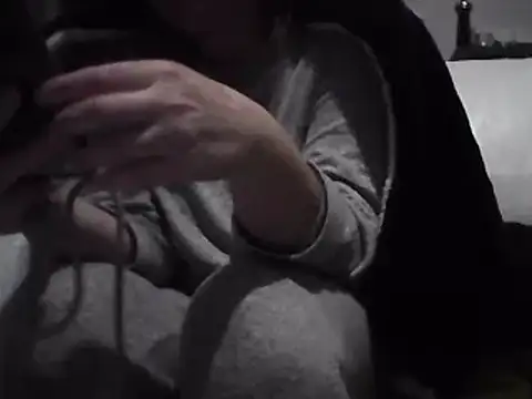 DragoneSFR online show from February 26, 2025, 7:27 pm