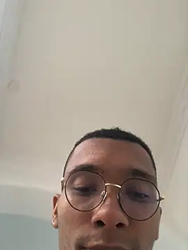 Aaronblack1  online show from February 23, 2025, 8:33 pm