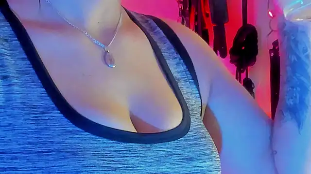 scarlet-kennedy98 online show from November 25, 2025, 9:26 pm