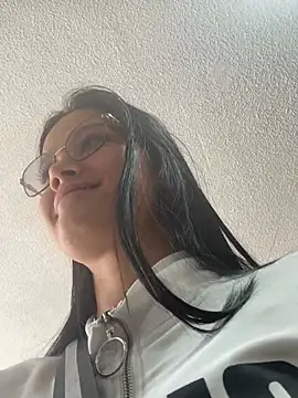 scarlet-kennedy98 online show from February 20, 2026, 7:03 pm