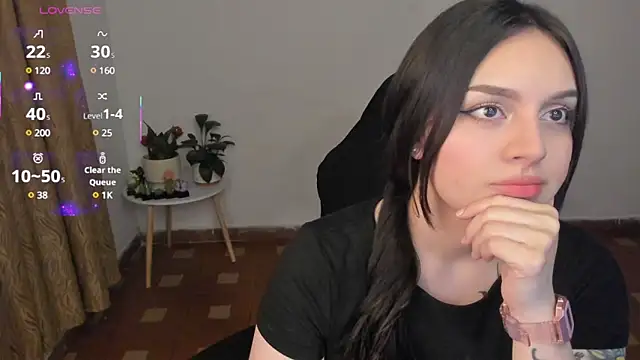 Snapshot of anaveleeez chatting on February 27, 2025, 2:32 am anaveleeez online show from February 27, 2025, 2:32 am