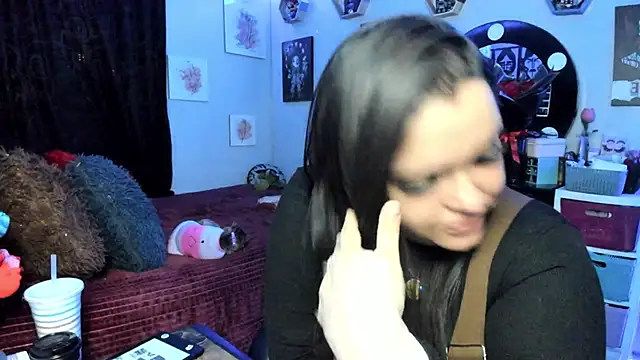 Luise Meyrink online show from February 15, 2026, 2:41 am