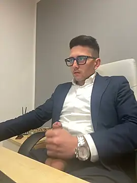 masterboss  online show from February 7, 2025, 1:11 pm