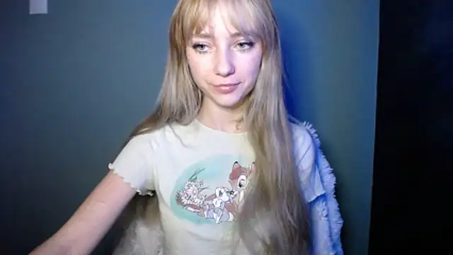 LuciaYoung online show from October 23, 2025, 6:23 am