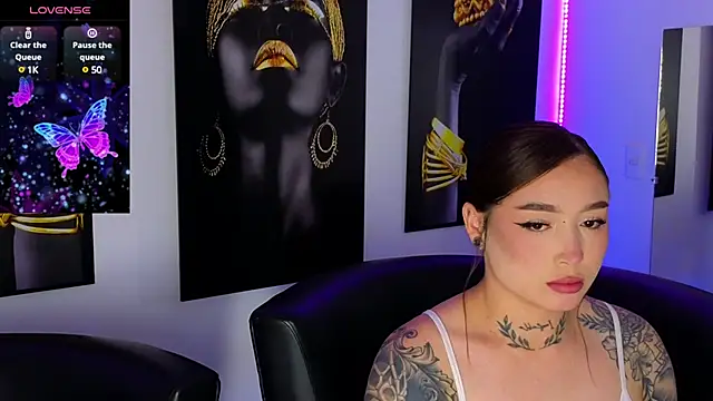  brenna hanson online show from January 18, 2025, 8:09 pm