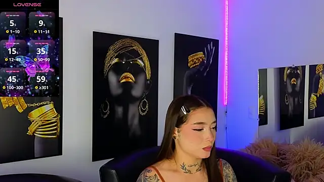  brenna hanson online show from February 17, 2025, 7:42 pm