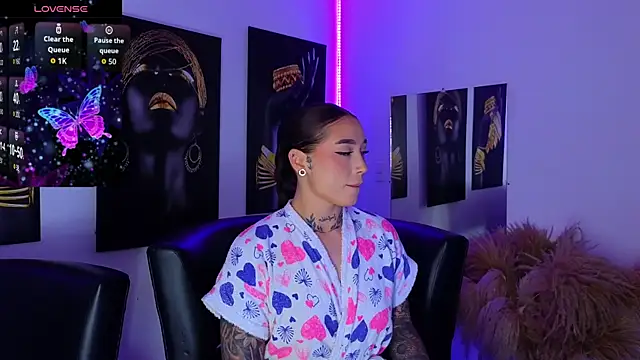  brenna hanson online show from September 19, 2025, 7:03 pm