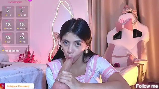 Cloesweety online show from November 1, 2025, 9:22 am