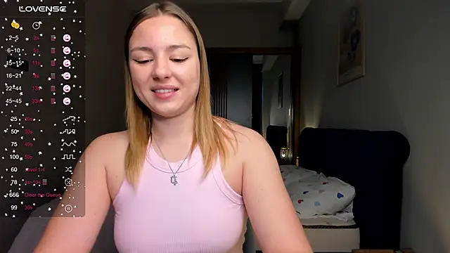 ThreeshaWhite online show from March 23, 2025, 4:49 am