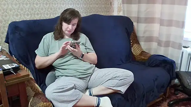 franceska blue online show from November 6, 2025, 10:38 am