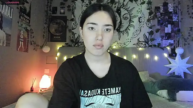 Anisawithlove online show from February 26, 2025, 2:57 pm