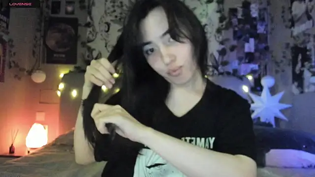 Anisawithlove online show from February 26, 2025, 6:21 pm