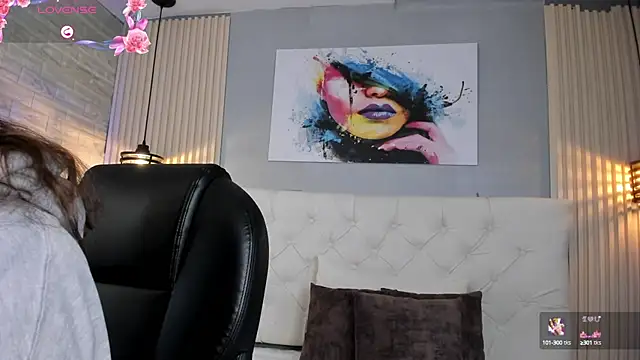 emma  smith1 online show from September 26, 2025, 12:09 pm